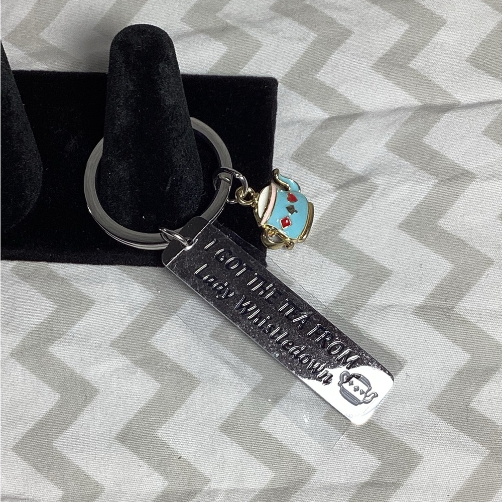 Bridgerton Keychain - Lady Whistledown